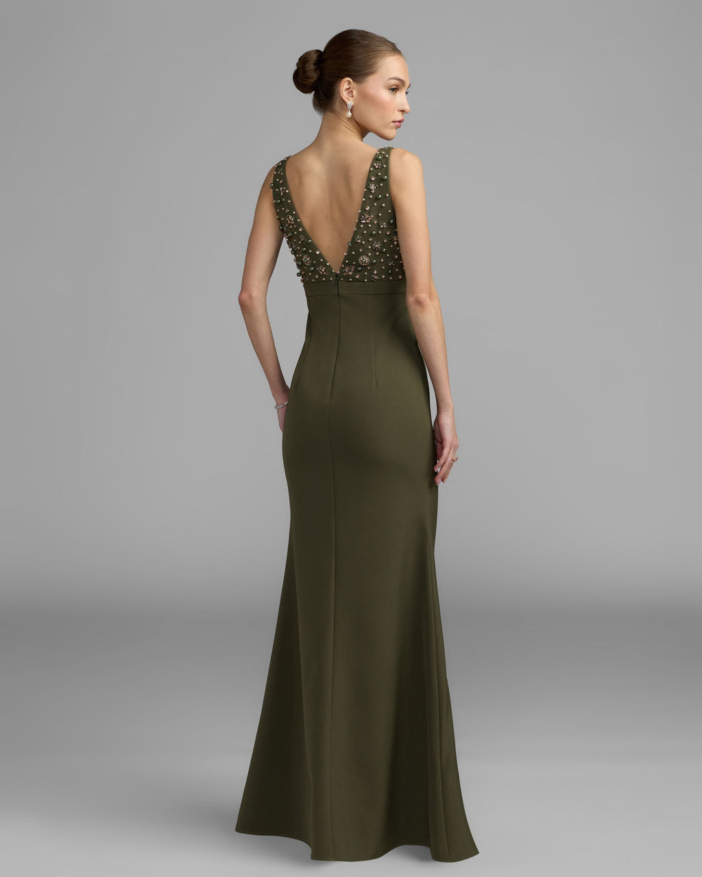 Deep Green Sleeveless Embellished Crepe Gown With Bow Contemporary Collection