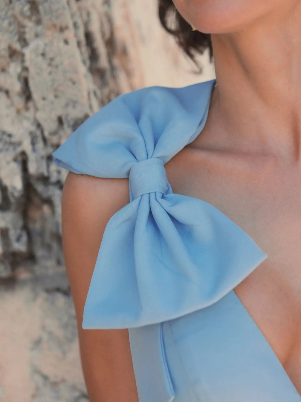 Blue Sleeveless V Neck Bow Detail Mermaid Gown - Designer Collection