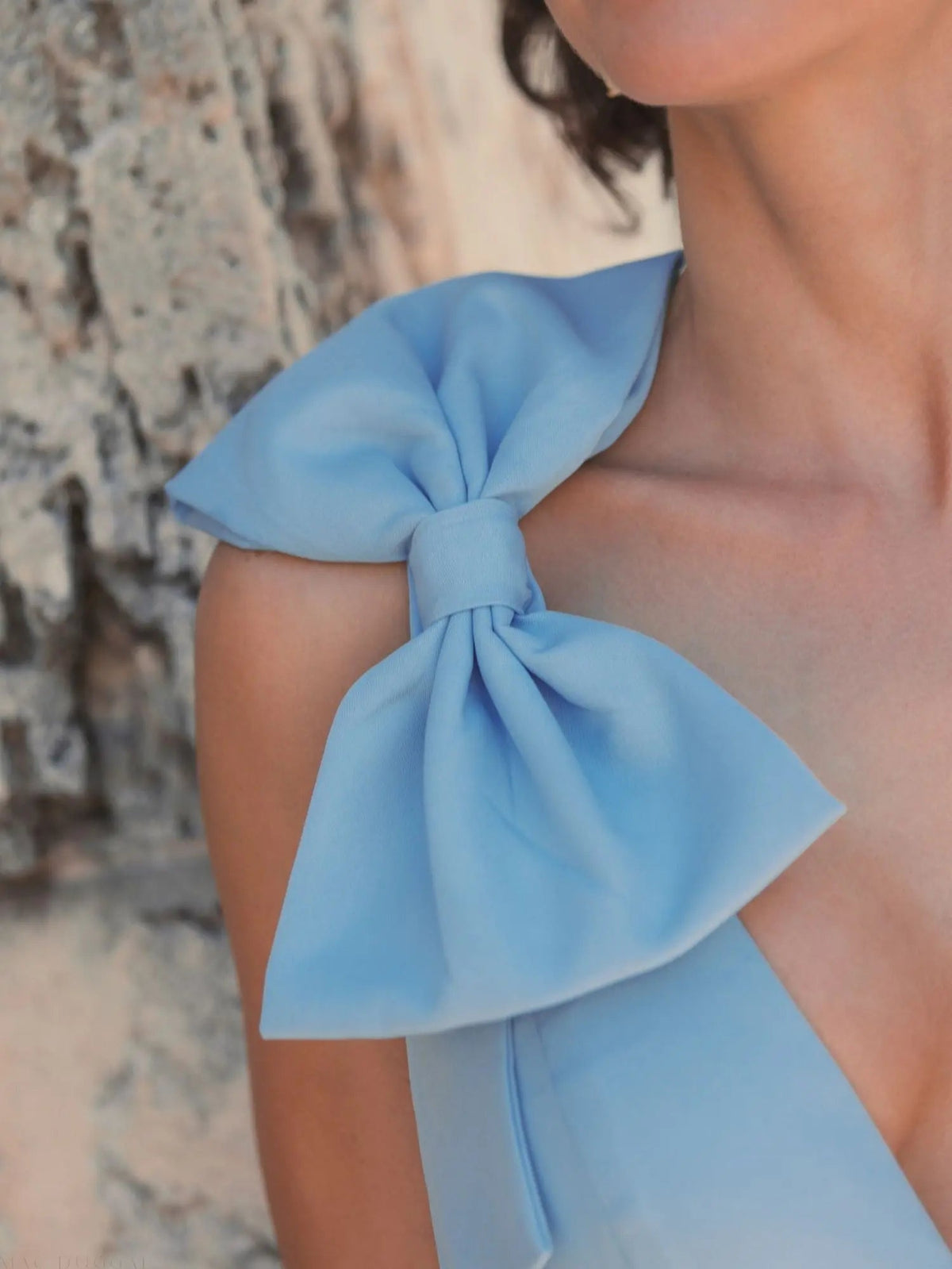 Blue Sleeveless V Neck Bow Detail Mermaid Gown - Designer Collection